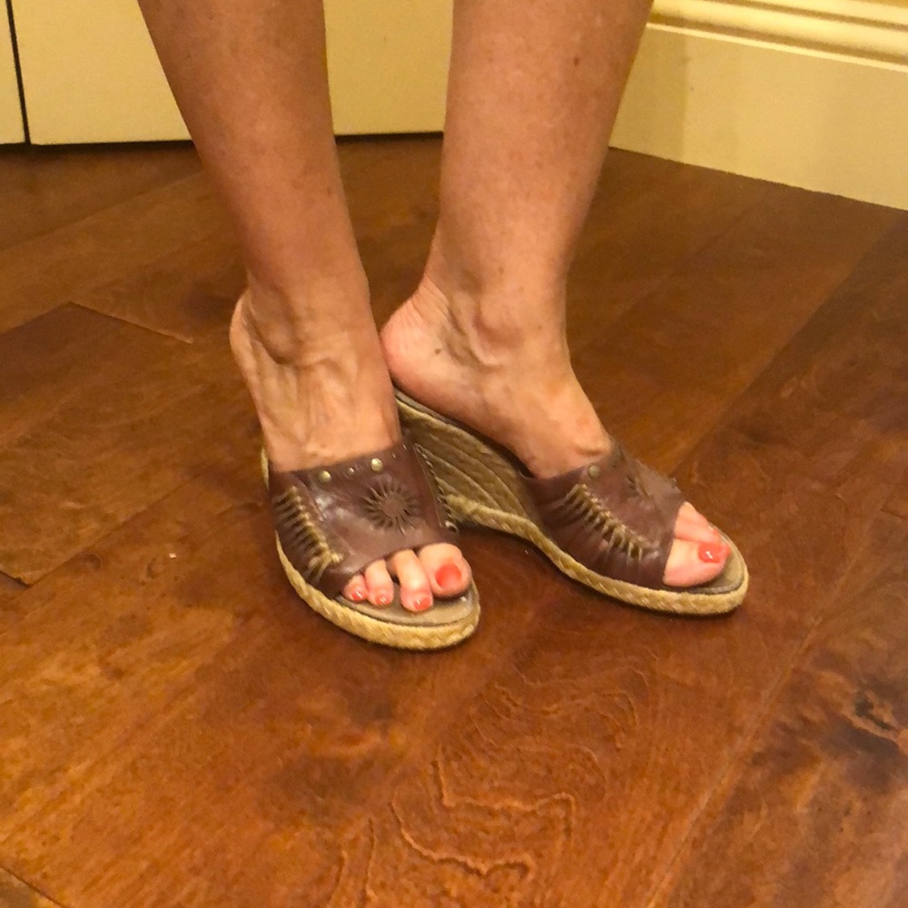Nine West wedge heals
